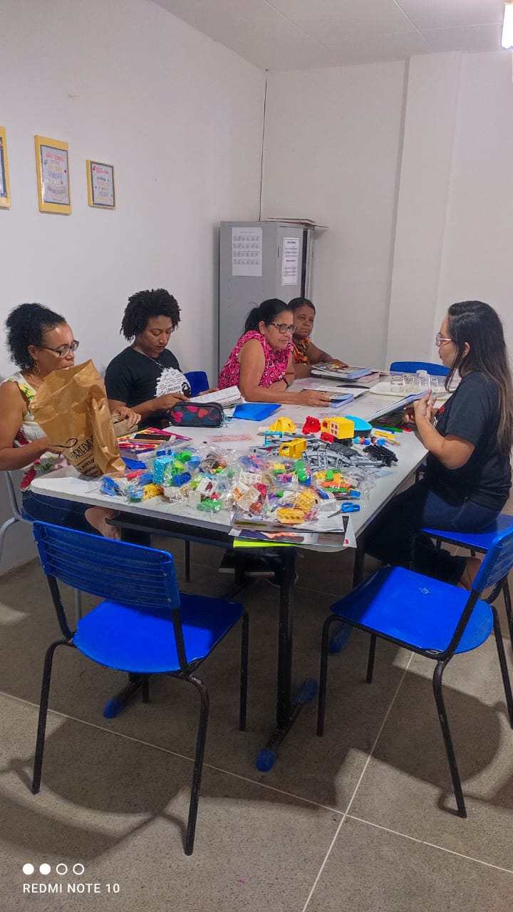 A Rede Municipal de Ensino continua aplicando a formação da Robomind para os seus Professores.